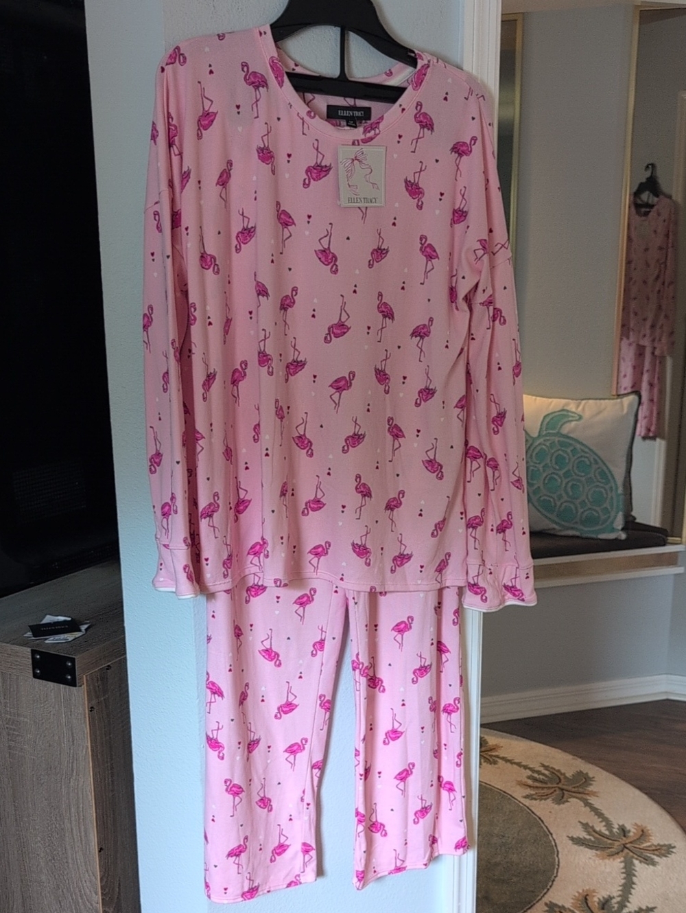 Ellen Tracy Pink Flamingo Long Sleeve Pajama Set Brand New